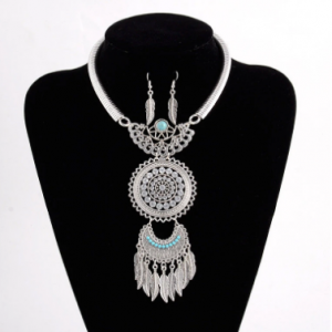 Vintage Jewelry Sets Round Crescent Leaves Tassels Charm Statement Necklace Leaf Earrings for Women discountshub