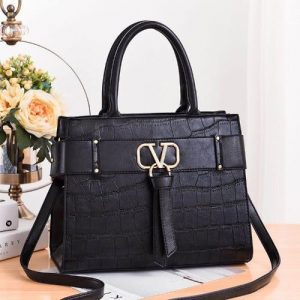 Fastshipping Double D Structured Handbag - Black discountshub