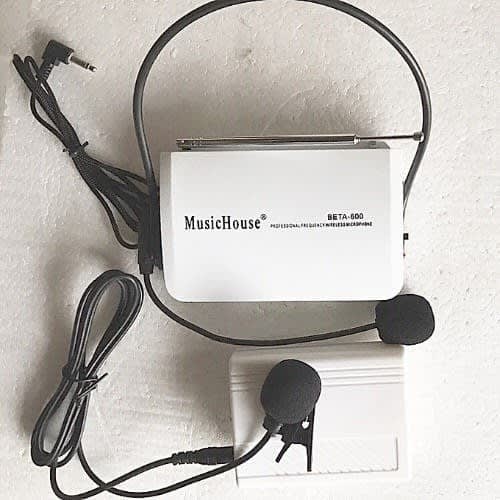 Wireless Microphone System - Beta-600 discountshub