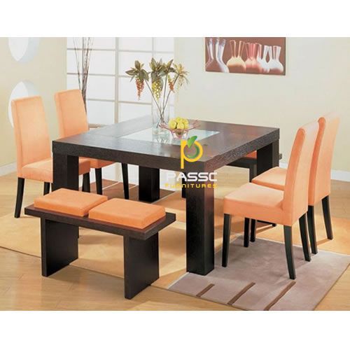 Dining Table. DELIVERY ONLY TO LAGOS RESIDENCE discountshub